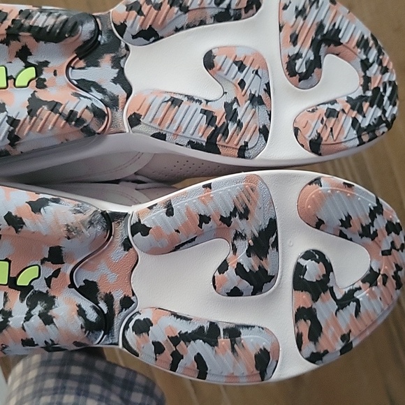 Nike NWOT Air Max Viva - Picture 7 of 7